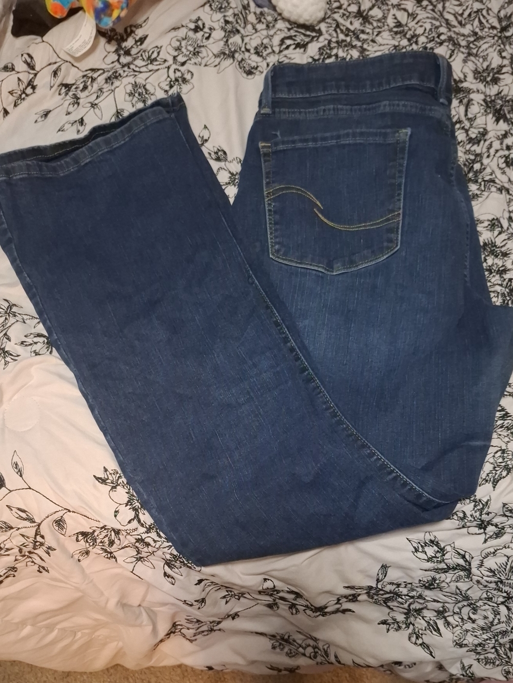 Signature by Levi Strauss Indigo Bootcut Jeans